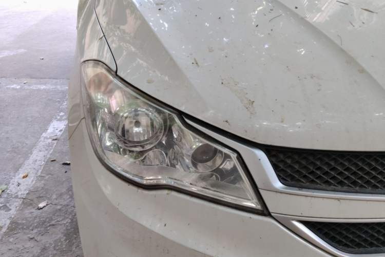 Used Wuling Hongguang 2015 1.5L S1 Standard China V-Emission Standards Right Front Headlight