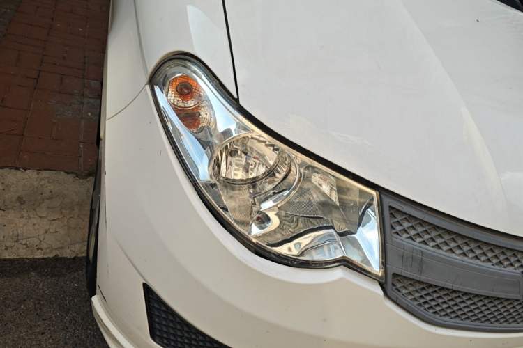 Used Wuling Hongguang 2015 1.5L S Basic Version China V Standard Right Front Headlight