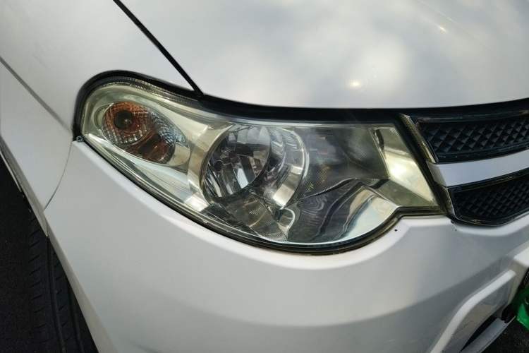 Used Wuling Hongguang 2015 1.5L S Basic Version China V Standard Right Front Headlight