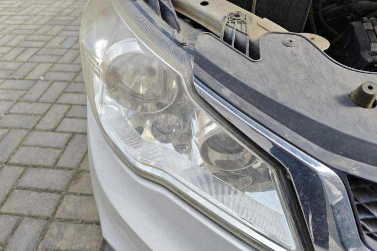 Used Wuling Hongguang 2015 1.5L S1 Comfort China V Standard Right Front Headlight