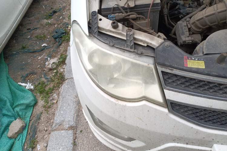 Used Wuling Hongguang 2015 1.5L S Basic Version China V Standard Right Front Headlight