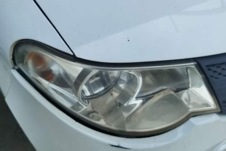 Used Wuling Hongguang 2015 1.5L S Basic Version China V Standard Right Front Headlight