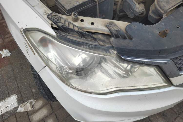 Used Wuling Hongguang 2015 1.5L S1 Comfort China V Standard Right Front Headlight