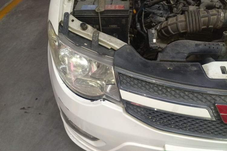 Used Wuling Hongguang 2015 1.5L S Basic Version China V Standard Right Front Headlight