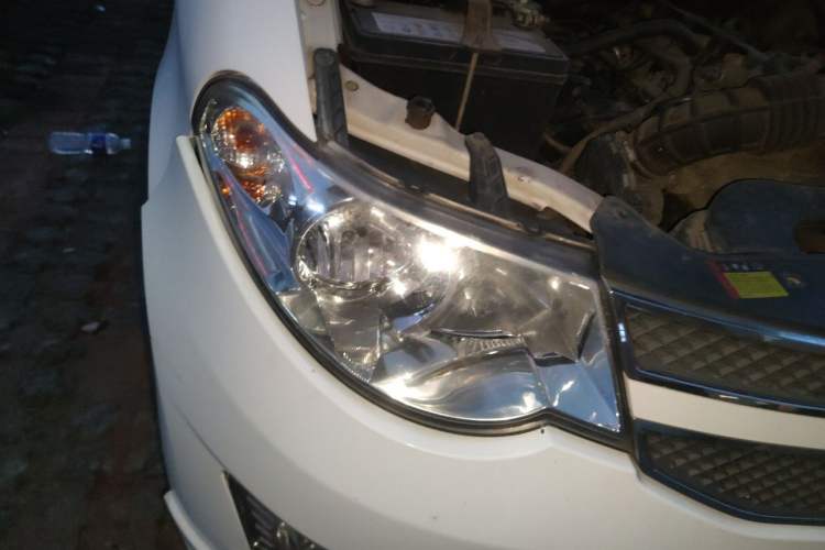 Used Wuling Hongguang 2015 1.5L S Basic Version China V Standard Right Front Headlight