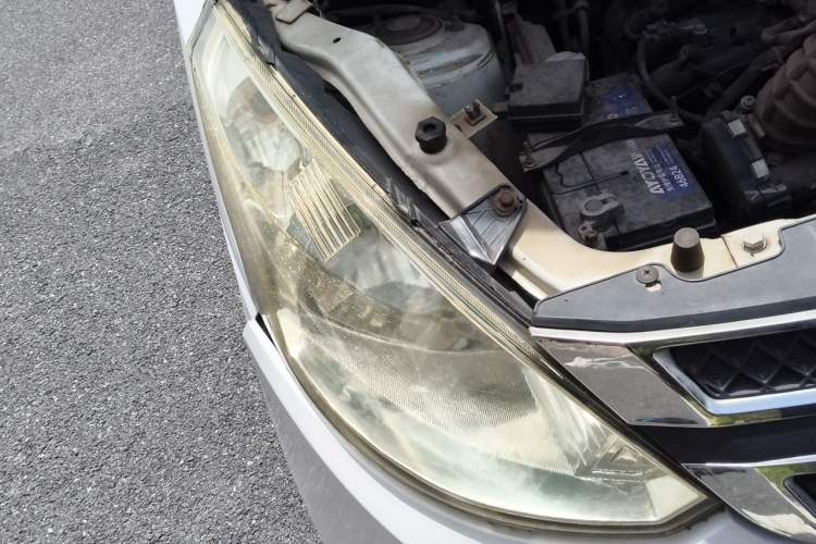Used Wuling Hongguang 2015 1.5L S1 Standard China V-Emission Standards Right Front Headlight
