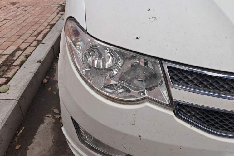 Used Wuling Hongguang 2015 1.2L S Base Model China V Standard Right Front Headlight