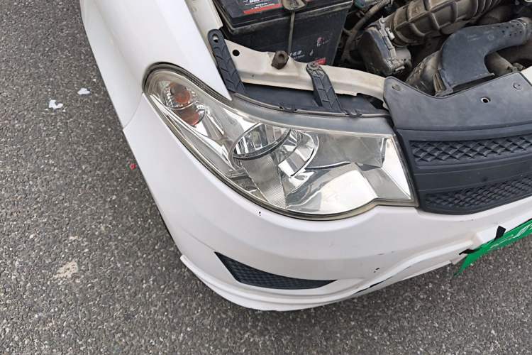 Used Wuling Hongguang 2015 1.5L S Basic Version China V Standard Right Front Headlight