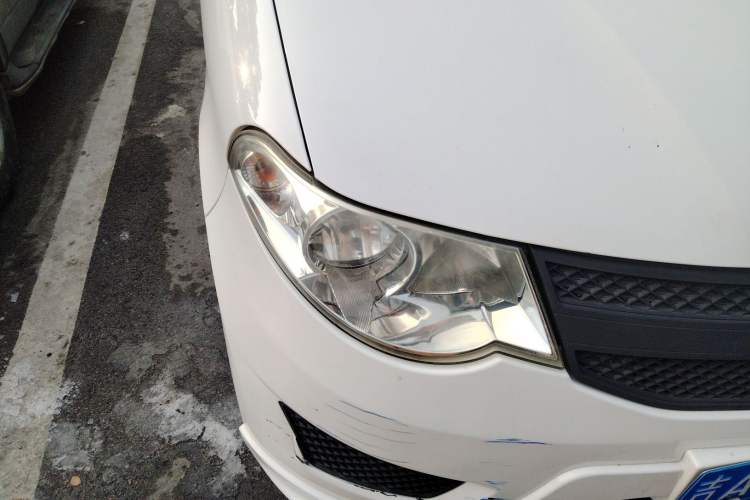 Used Wuling Hongguang 2015 1.5L S Base Model China IV Right Front Headlight