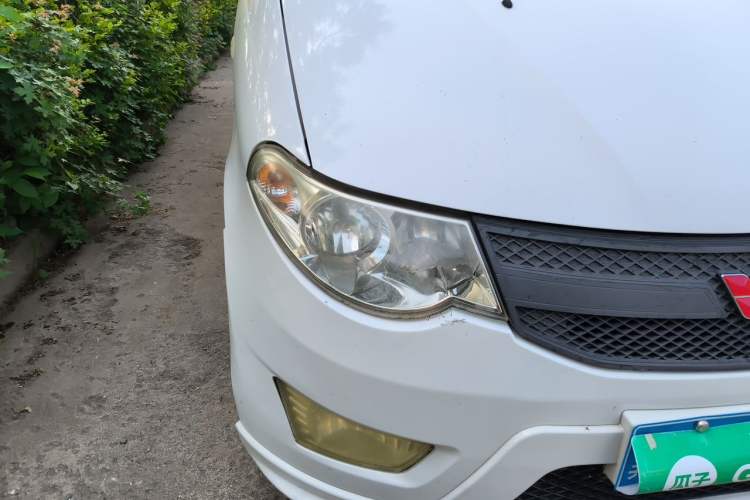 Used Wuling Hongguang 2015 1.5L S Basic Version China V Standard Right Front Headlight