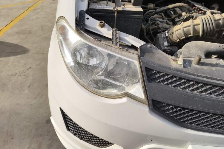 Used Wuling Hongguang 2015 1.5L S Basic Version China V Standard Right Front Headlight