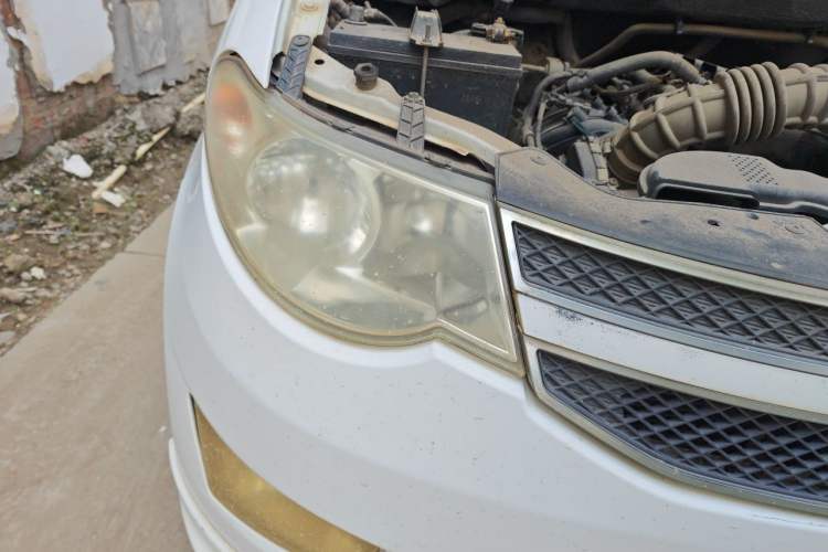 Used Wuling Hongguang 2015 1.5L S Basic Version China V Standard Right Front Headlight