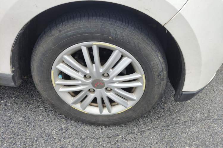 Used Wuling Hongguang 2015 1.5L S1 Comfort China V Standard Right Front Wheel Hub