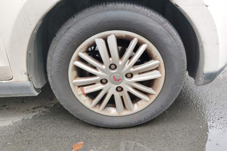 Used Wuling Hongguang 2015 1.5L S1 Comfort China V Standard Right Front Wheel Hub