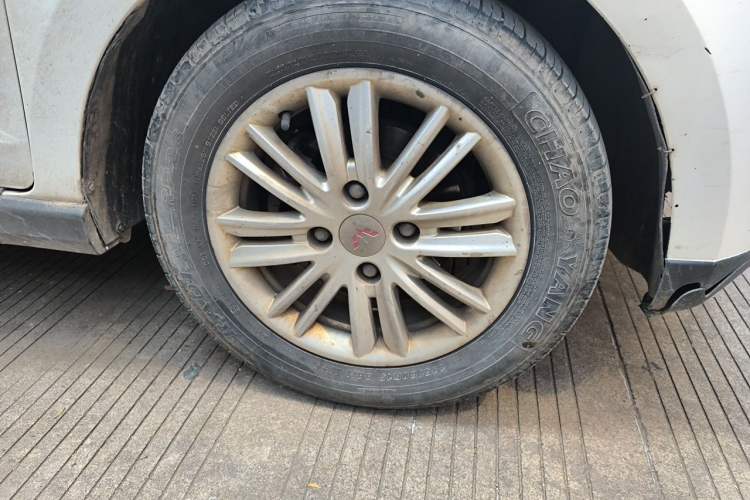 Used Wuling Hongguang 2015 1.5L S1 Comfort China V Standard Right Front Wheel Hub