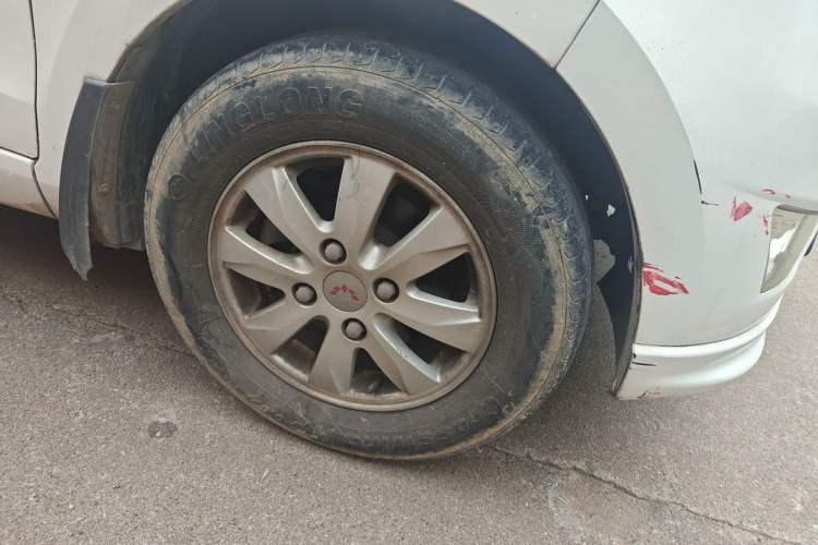 Used Wuling Hongguang 2015 1.2L S Base Model China IV Right Front Wheel Hub