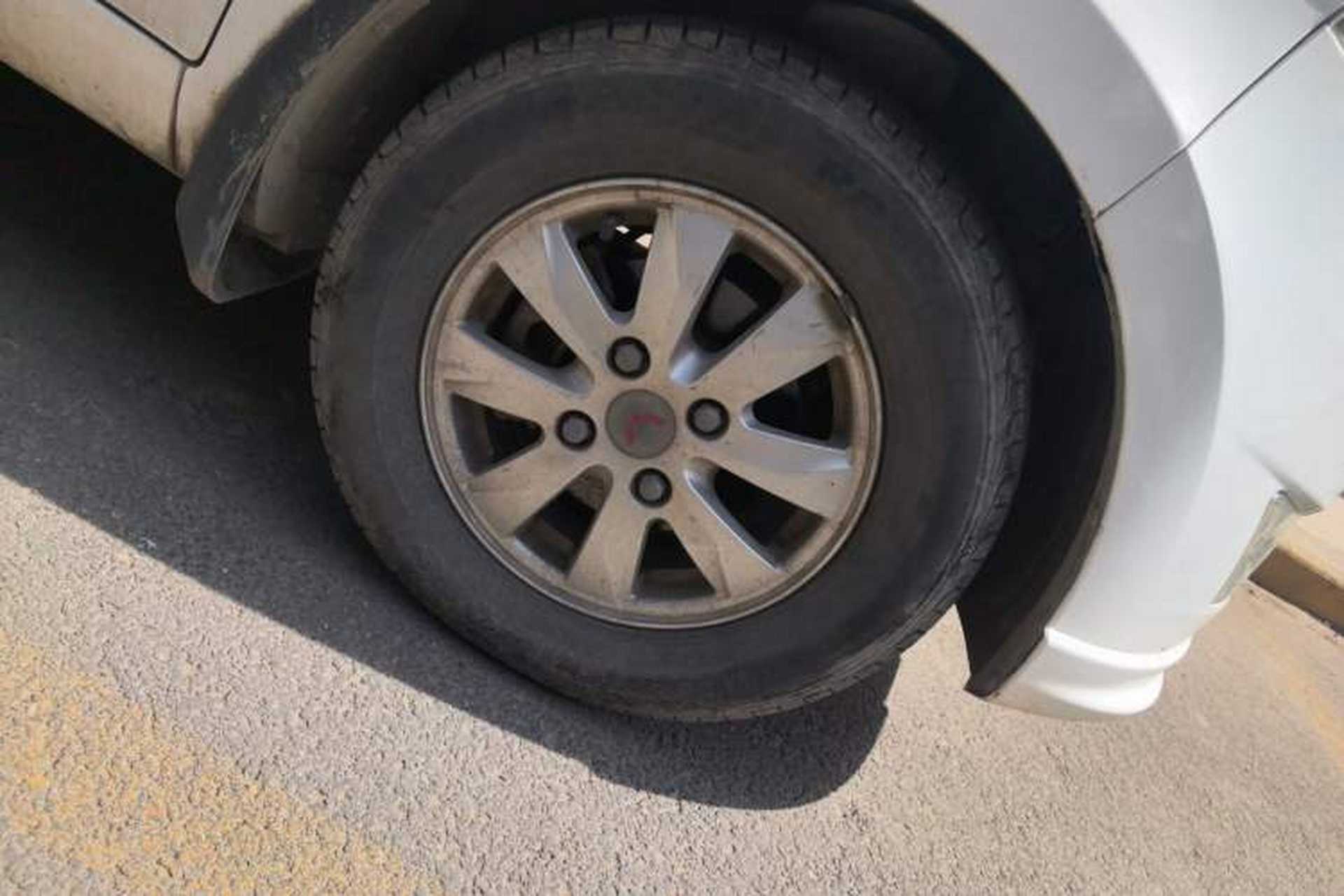 Used Wuling Hongguang 2015 1.5L S Basic Version China V Standard Right Front Wheel Hub