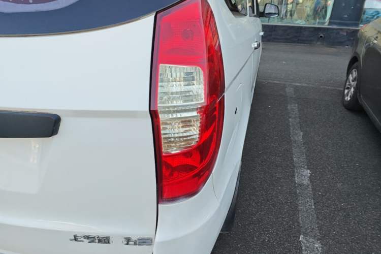 Used Wuling Hongguang 2015 1.5L S Basic Version China V Standard Right Rear Taillight