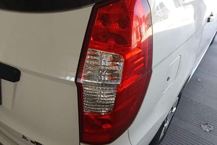 Used Wuling Hongguang 2015 1.5L S Basic Version China V Standard Right Rear Taillight