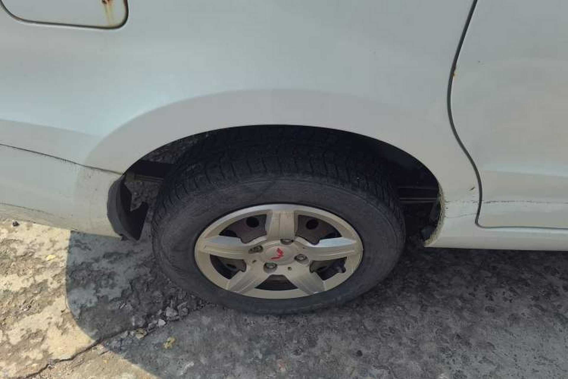 Used Wuling Hongguang 2015 1.2L S Base Model China IV Right Rear Wheel Hub