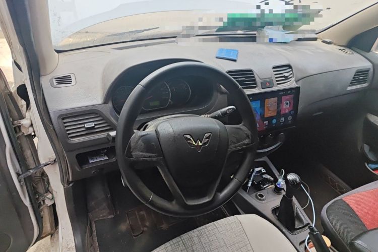Used Wuling Hongguang 2015 1.5L S Basic Version China V Standard Steering Wheel