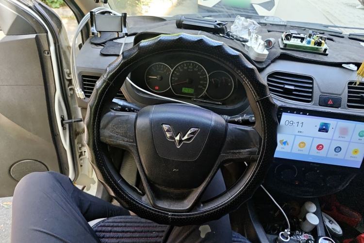 Used Wuling Hongguang 2015 1.2L S Base Model China V Standard Steering Wheel
