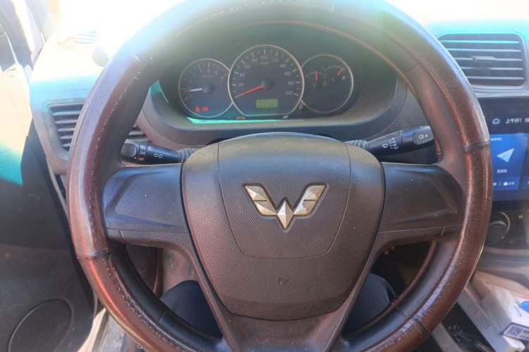 Used Wuling Hongguang 2015 1.2L S Base Model China IV Steering Wheel