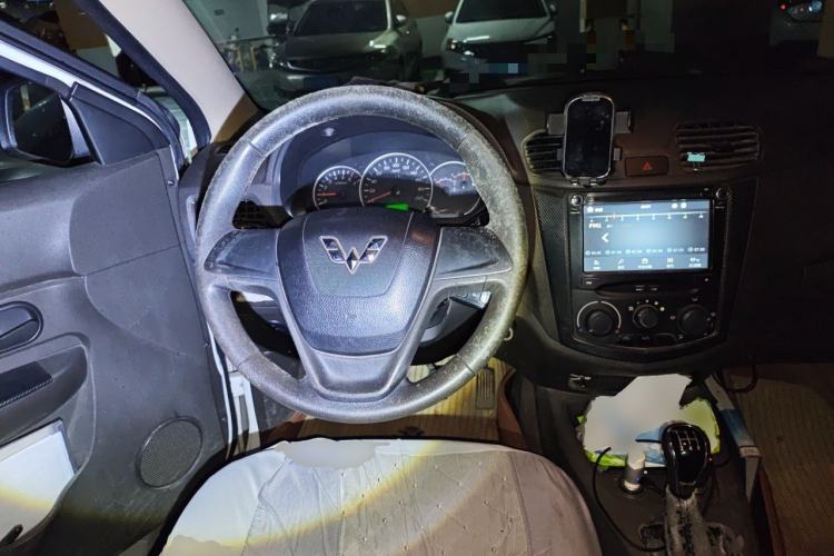 Used Wuling Hongguang 2015 1.2L S Base Model China V Standard Steering Wheel