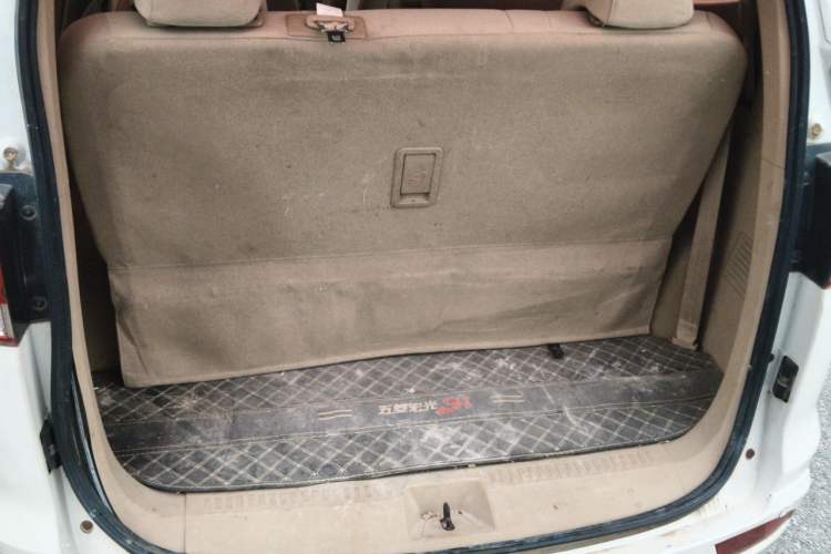 Used Wuling Hongguang 2015 1.5L S1 Standard China V-Emission Standards Trunk