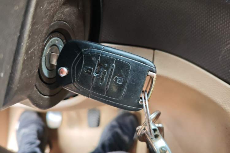 Used Wuling Hongguang 2015 1.5L S1 Comfort China V Standard Vehicle Key