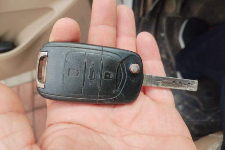 Used Wuling Hongguang 2015 1.5L S1 Standard China V-Emission Standards Vehicle Key