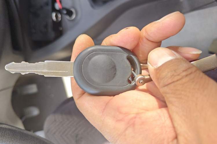 Used Wuling Hongguang 2015 1.5L S Basic Version China V Standard Vehicle Key