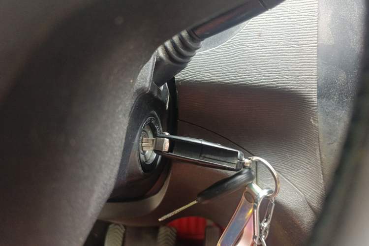 Used Wuling Hongguang 2015 1.5L S Basic Version China V Standard Vehicle Key