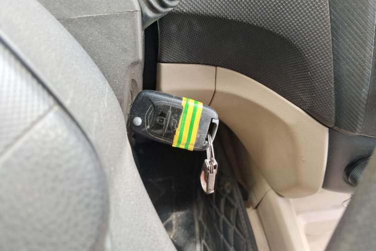 Used Wuling Hongguang 2015 1.5L S1 Standard China V-Emission Standards Vehicle Key
