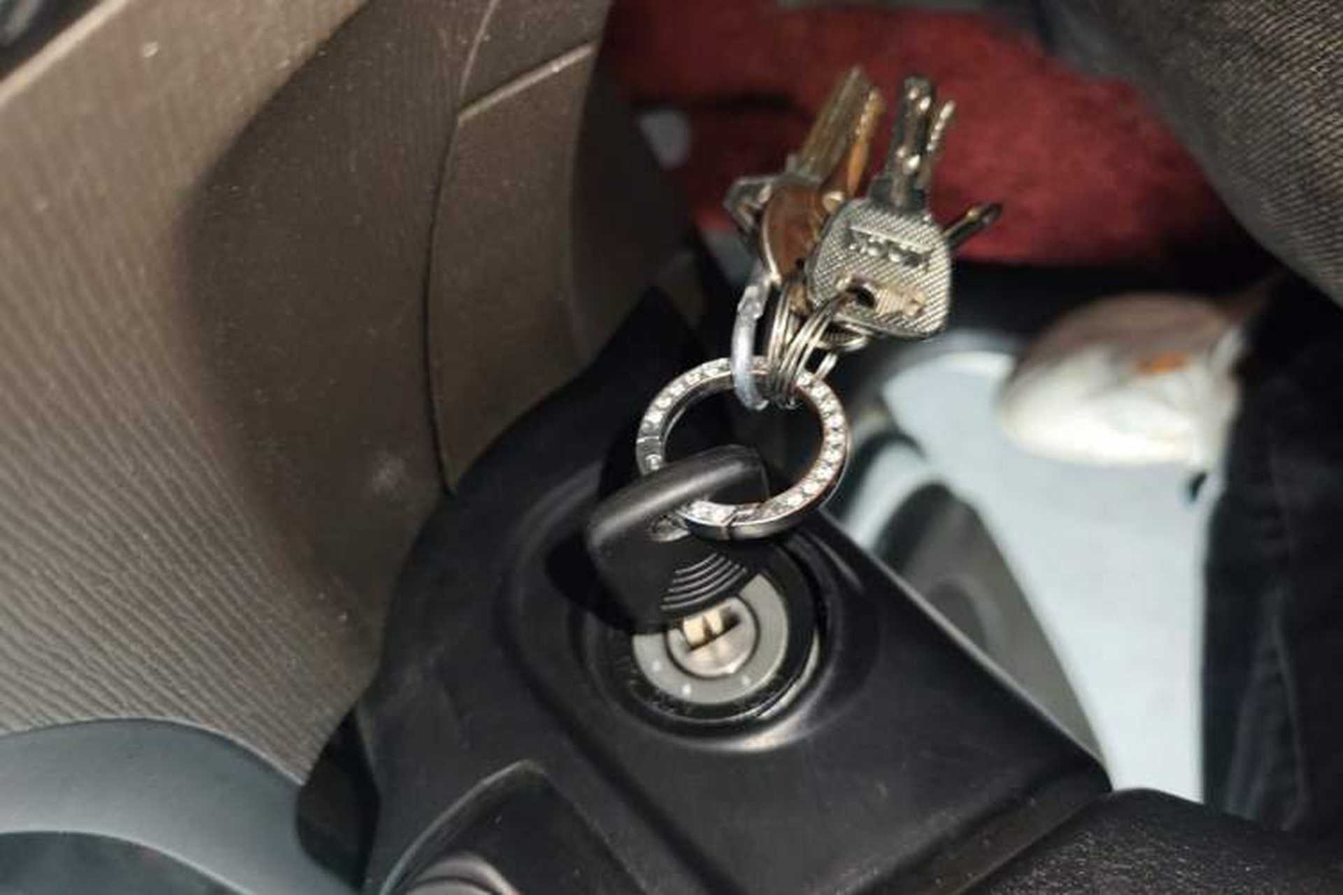 Used Wuling Hongguang 2015 1.5L S Basic Version China V Standard Vehicle Key
