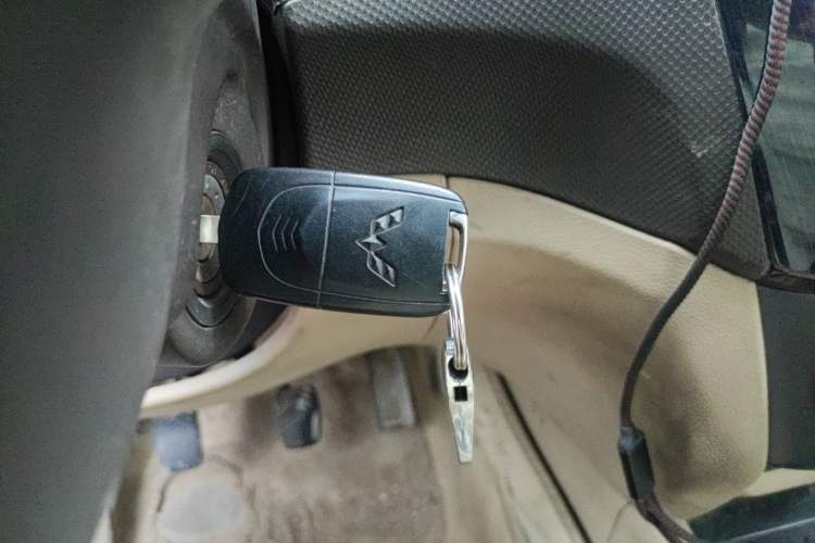 Used Wuling Hongguang 2015 1.5L S1 Comfort China V Standard Vehicle Key