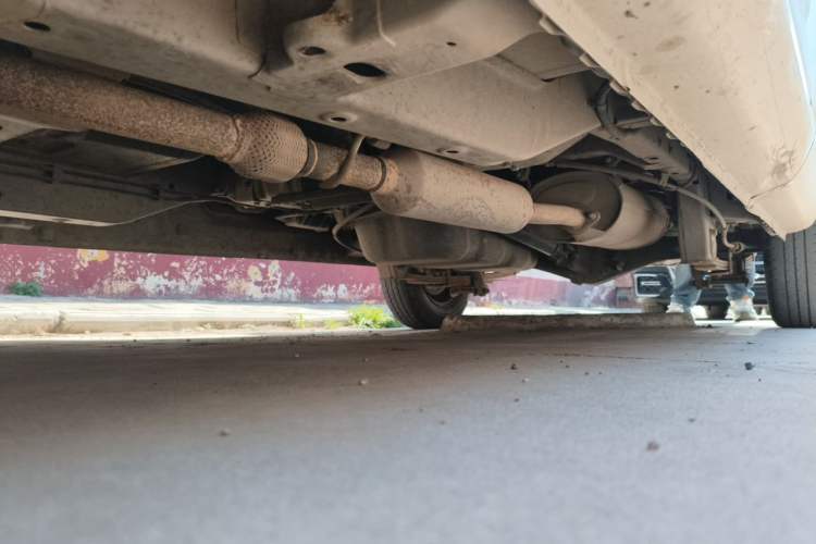 Used Wuling Hongguang 2015 1.2L S Base Model China V Standard Chassis Front Left