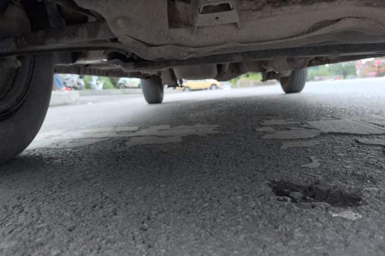Used Wuling Hongguang 2015 1.5L S1 Standard China V-Emission Standards Chassis Front