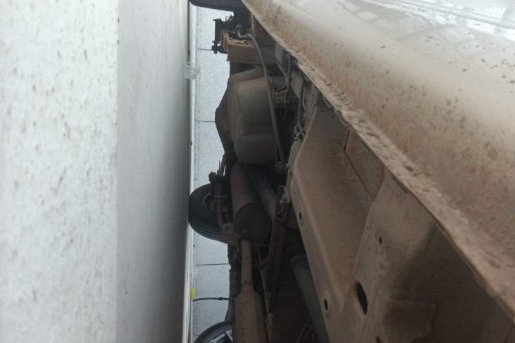 Used Wuling Hongguang 2015 1.5L S Basic Version China V Standard Chassis Front Right