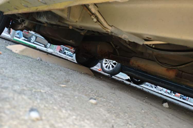 Used Wuling Hongguang 2015 1.5L S1 Standard China V-Emission Standards Chassis Front Right