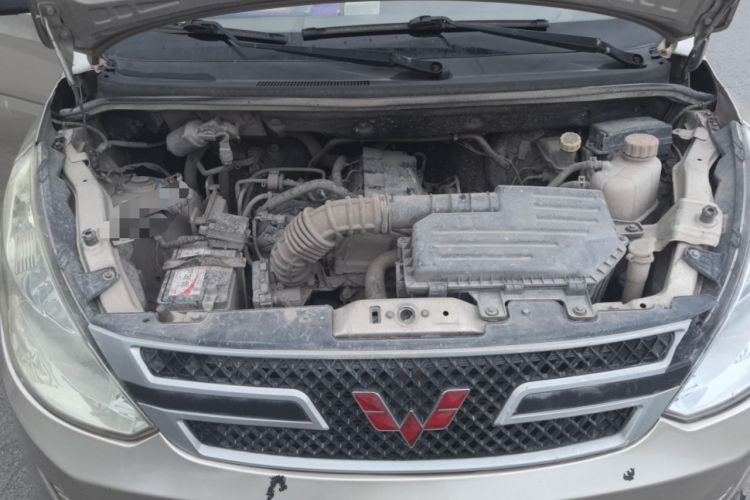 Used Wuling Hongguang 2015 1.5L S1 Standard China V-Emission Standards Engine Bay