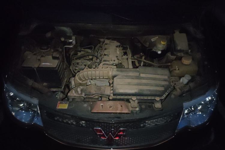 Used Wuling Hongguang 2015 1.5L S Base Model China IV Engine Bay