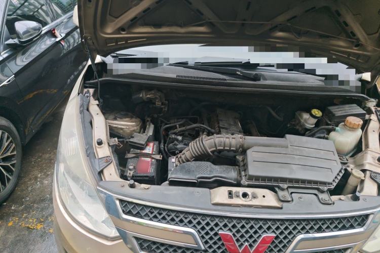 Used Wuling Hongguang 2015 1.5L S1 Standard China V-Emission Standards Engine Bay Right