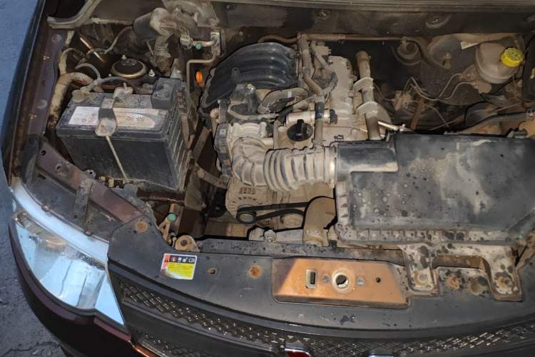 Used Wuling Hongguang 2015 1.2L S Base Model China V Standard Engine Bay Right
