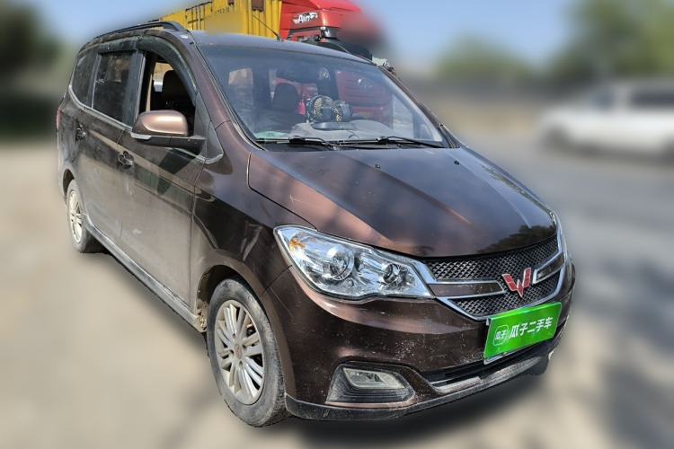 Used Wuling Hongguang 2015 1.5L S1 Comfort China V Standard Front Right 45 Deg