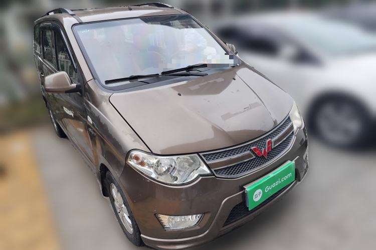 Used Wuling Hongguang 2015 1.5L S Basic Version China V Standard Front Right 45 Deg