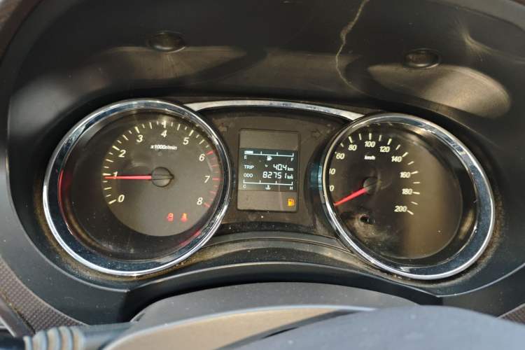 Used Wuling Hongguang 2015 1.5L S1 Standard China V-Emission Standards Instrument Cluster