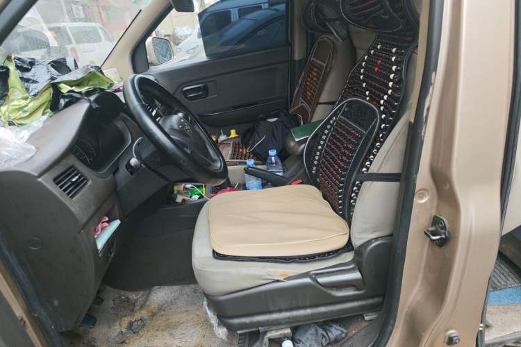 Used Wuling Hongguang 2015 1.5L S1 Standard China V-Emission Standards Left Front Seat