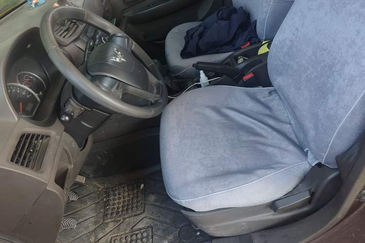 Used Wuling Hongguang 2015 1.5L S Basic Version China V Standard Left Front Seat
