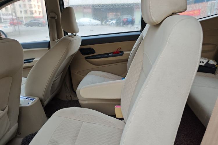 Used Wuling Hongguang 2015 1.5L S1 Standard China V-Emission Standards Left Rear Seat